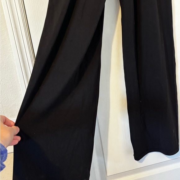 Offline by Aerie Black Wide Leg Pants with Pockets Size Medium - Picture 5 of 6